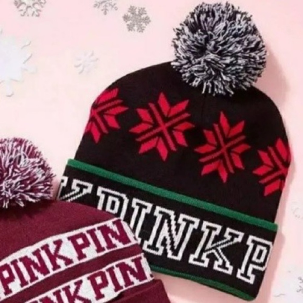 Victorias Secret PINK Holiday Christmas Pom Pom Snowflake Beanie Snow Hat NWOT